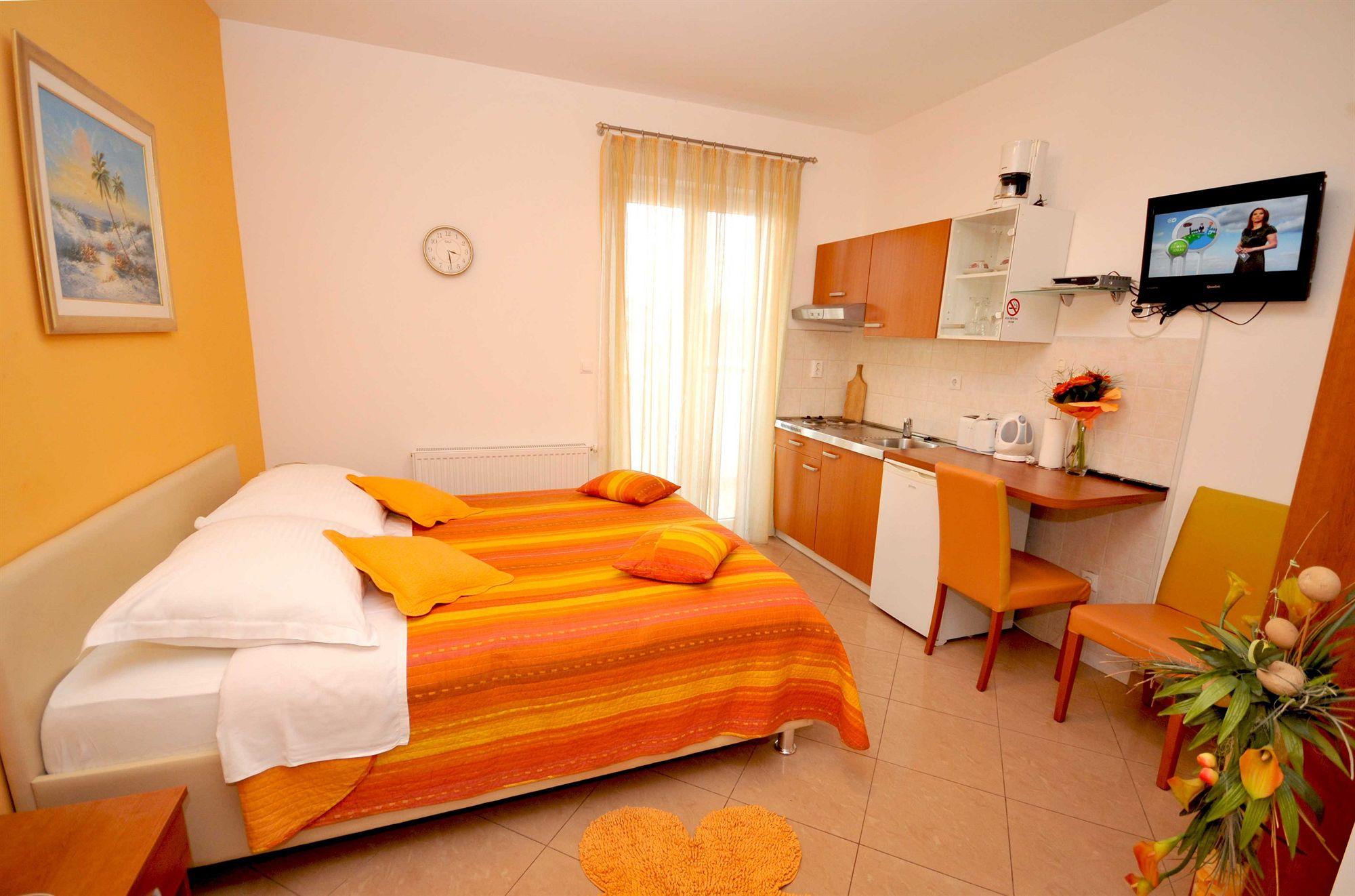 Apartmani Trogir Exterior foto