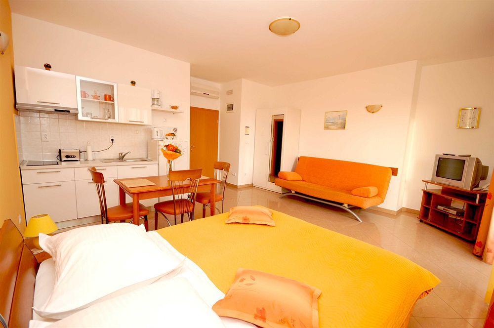 Apartmani Trogir Exterior foto
