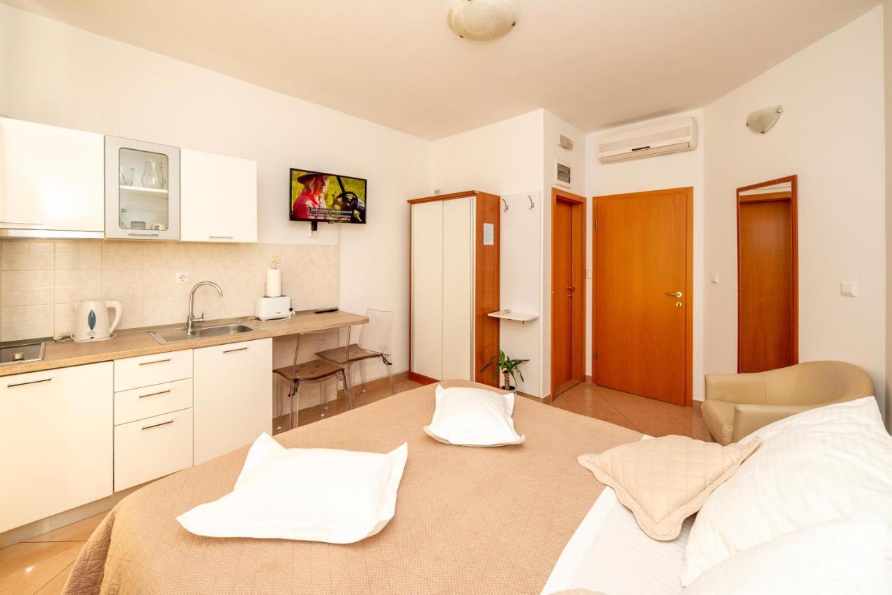 Apartmani Trogir Exterior foto