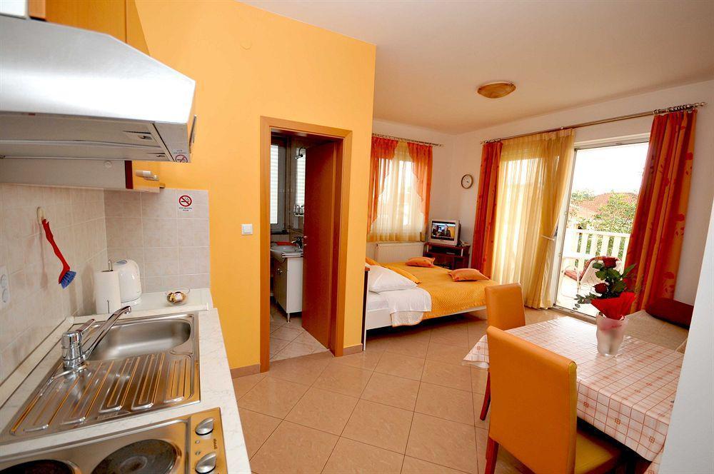 Apartmani Trogir Exterior foto